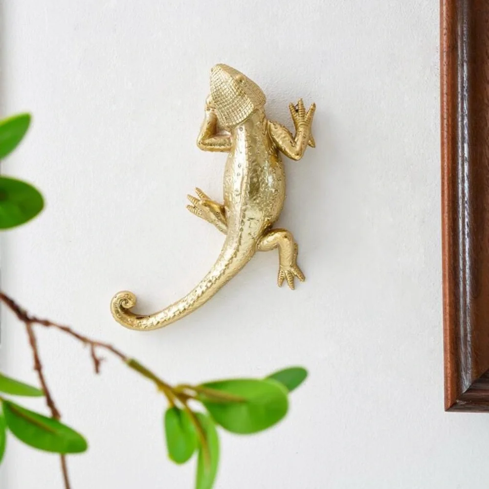 Gold Lizard Decor for Reptile Enthusiasts